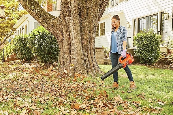 BLACK+DECKER 20V MAX CORDLESS LEAF BLOWER WITH BATTERY AND CHARGER, POWERFUL 2-SPEED, UP TO 90 MPH AND 320 CFM AXIAL LIGHTWEIGHT ELECTRIC LEAF BLOWER (BCBL700D1)