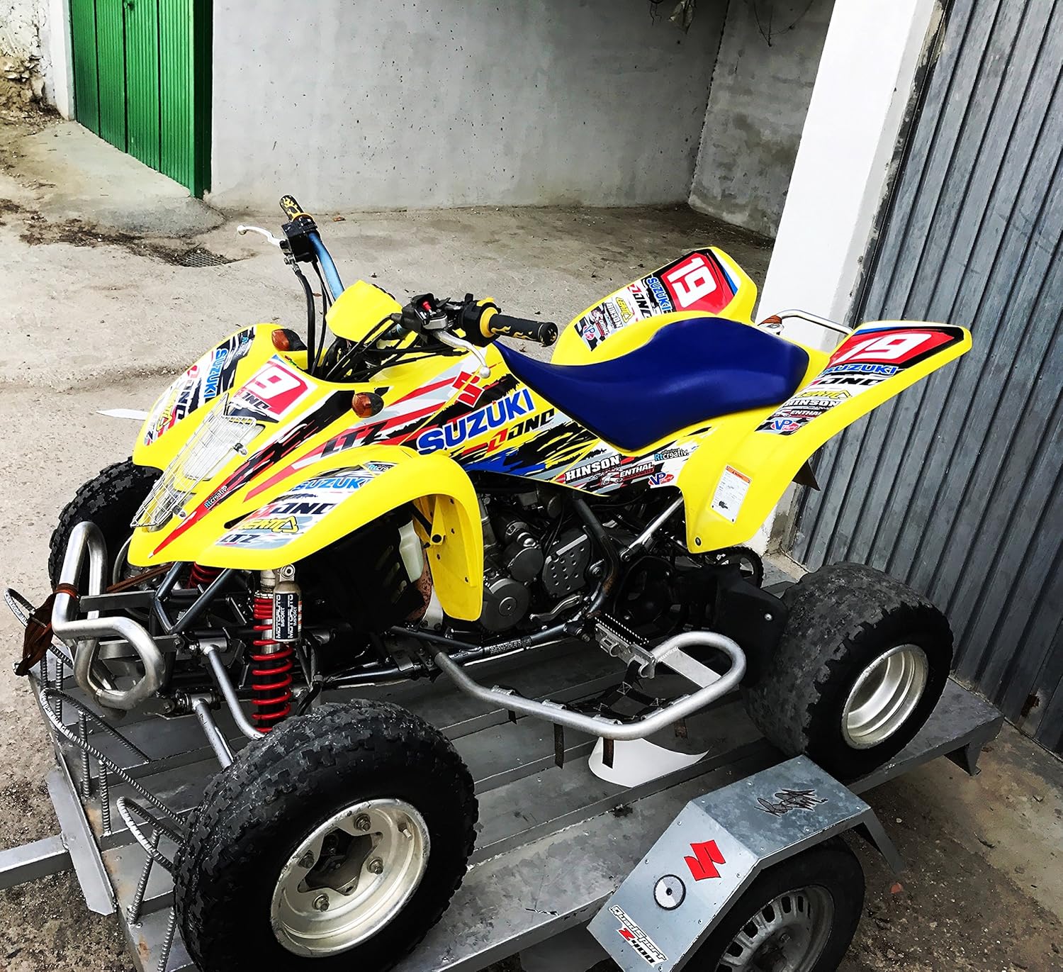 Suzuki 400 квадроцикл
