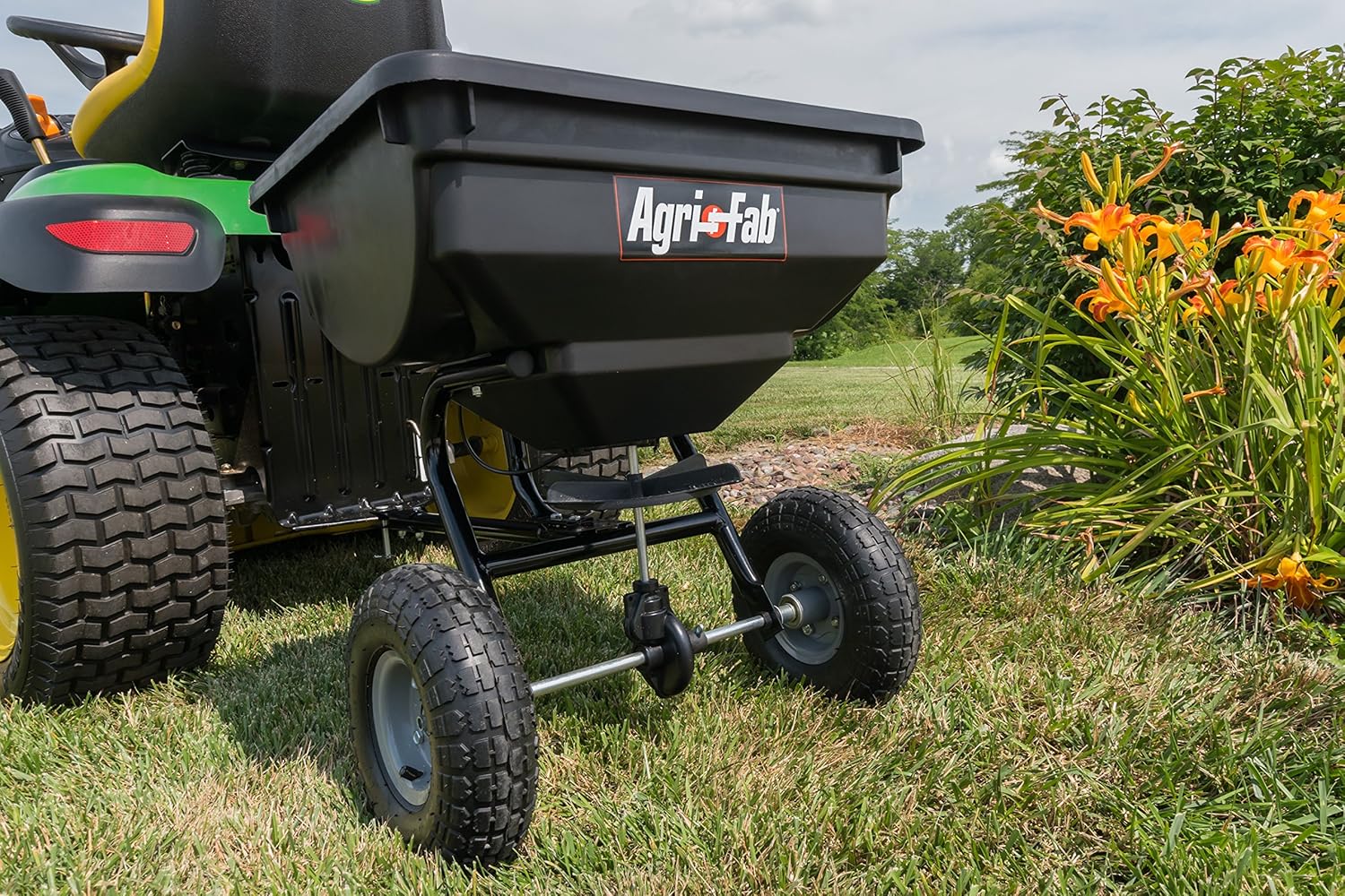 how to use a broadcast spreader