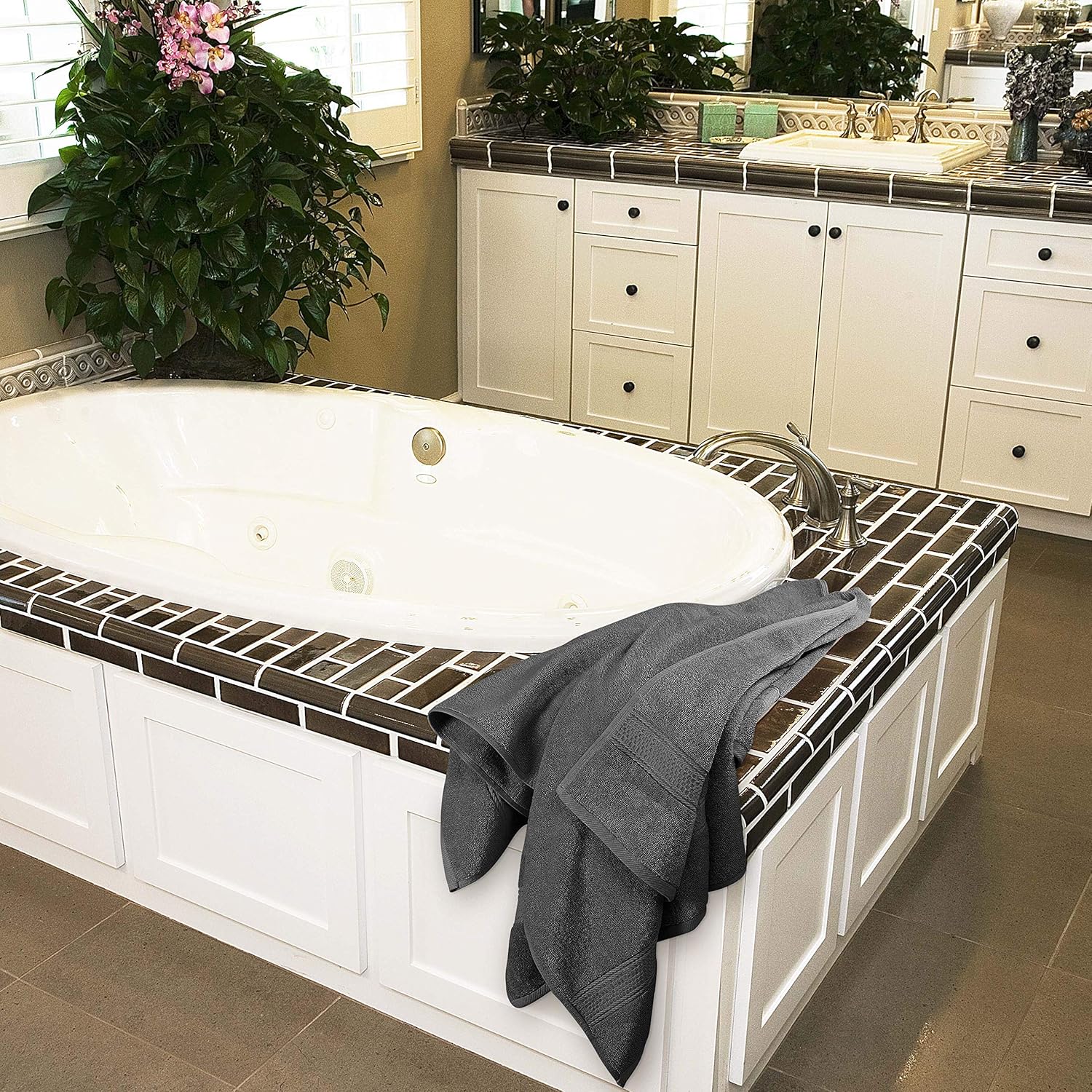 Utopia Towels - Bath Towels Set, Grey - Luxurious 700 GSM 100% Ring Spun Cotton - Quick Dry, Highly Absorbent, Soft Feel Towels, Perfect for Daily Use (4-Pack): Home & Kitchen