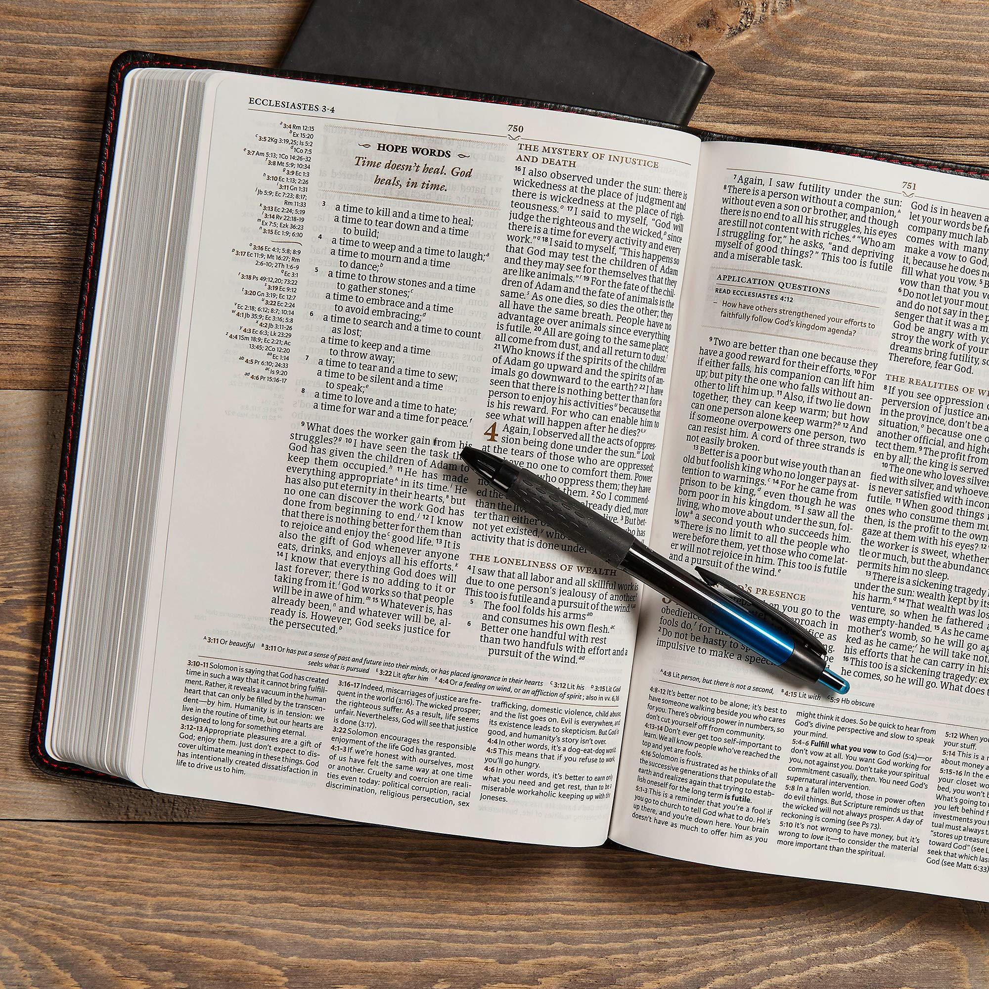 CSB Tony Evans Study Bible, Black Genuine Leather, Black Letter, Study Notes and Commentary, Articles, Videos, Charts, Easy-to-Read Bible Serif Type CSB Tony Evans Study Bible, Black Genuine Leather, Black Letter, Study Notes and Commentary, Articles, Videos, Charts, Easy-to-Read Bible Serif Type Leather Bound