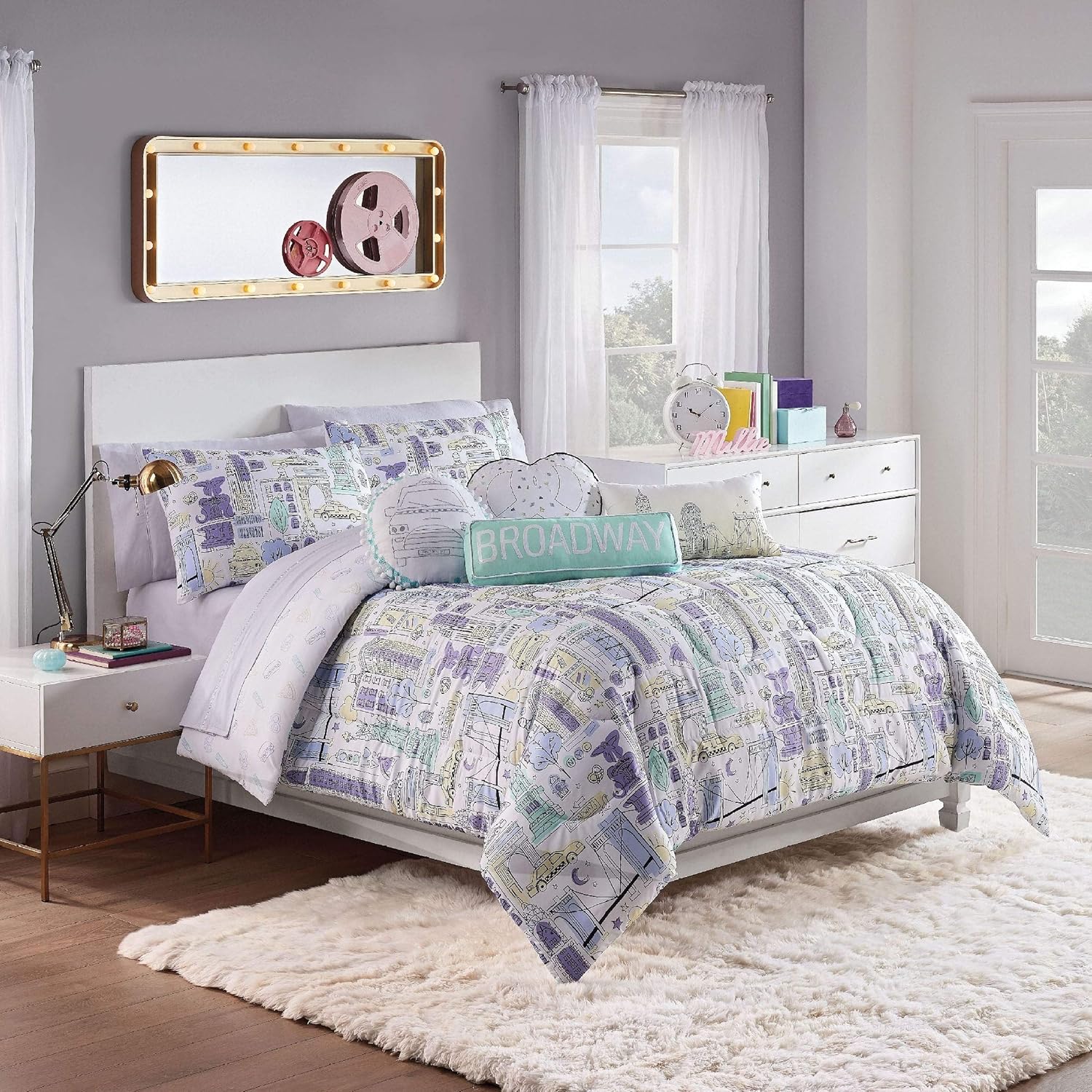 Amazon Com Misc 3 Piece White Purple Yellow New York City