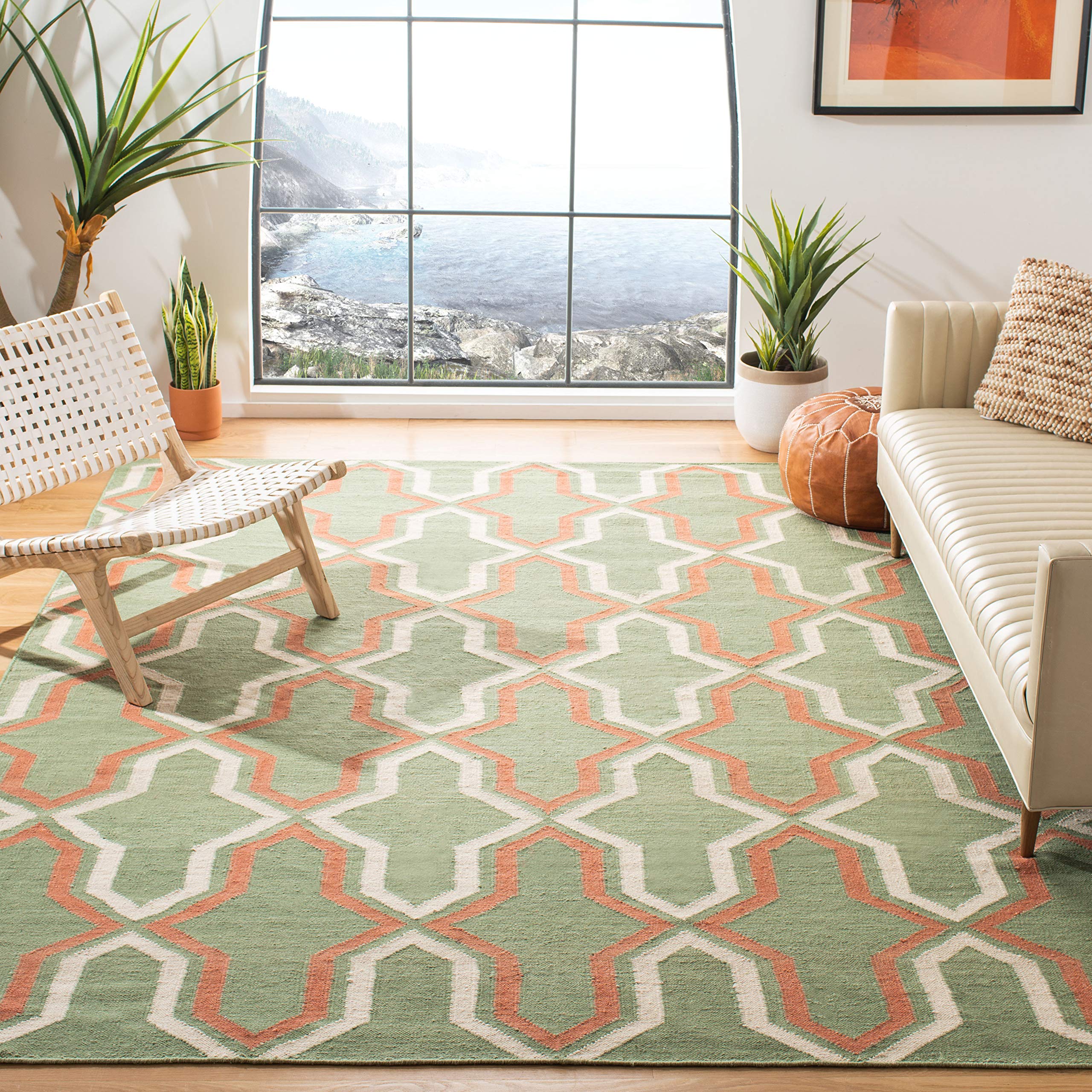 Safavieh Contemporary Indoor Flatweave Rectangle Area Rug, Dhurrie Collection, DHU559, in Green / Rust, 91 X 152 cm for Living Room, Bedroom or Any Indoor Space