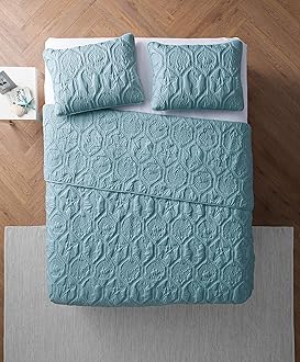 VCNY HomeSuper Soft Reversible Bedding Set with Matching Shams, Seasons, Microfiber, Blue, Queen