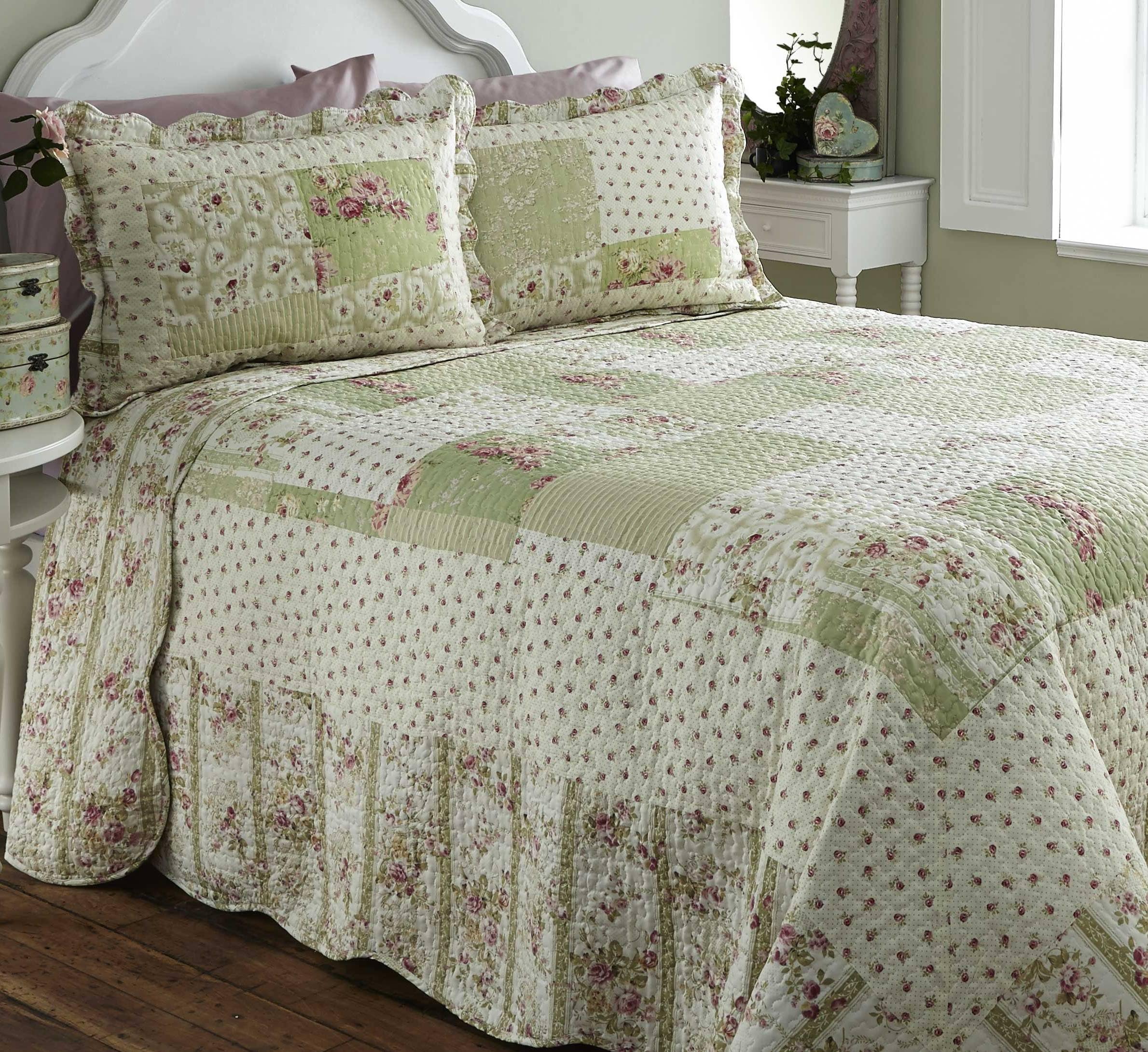 Single Bed Nantucket Green Throwover & Pillowsham Bedspread Set Printed Floral Traditional Quilted Patchwork Scalloped Edge