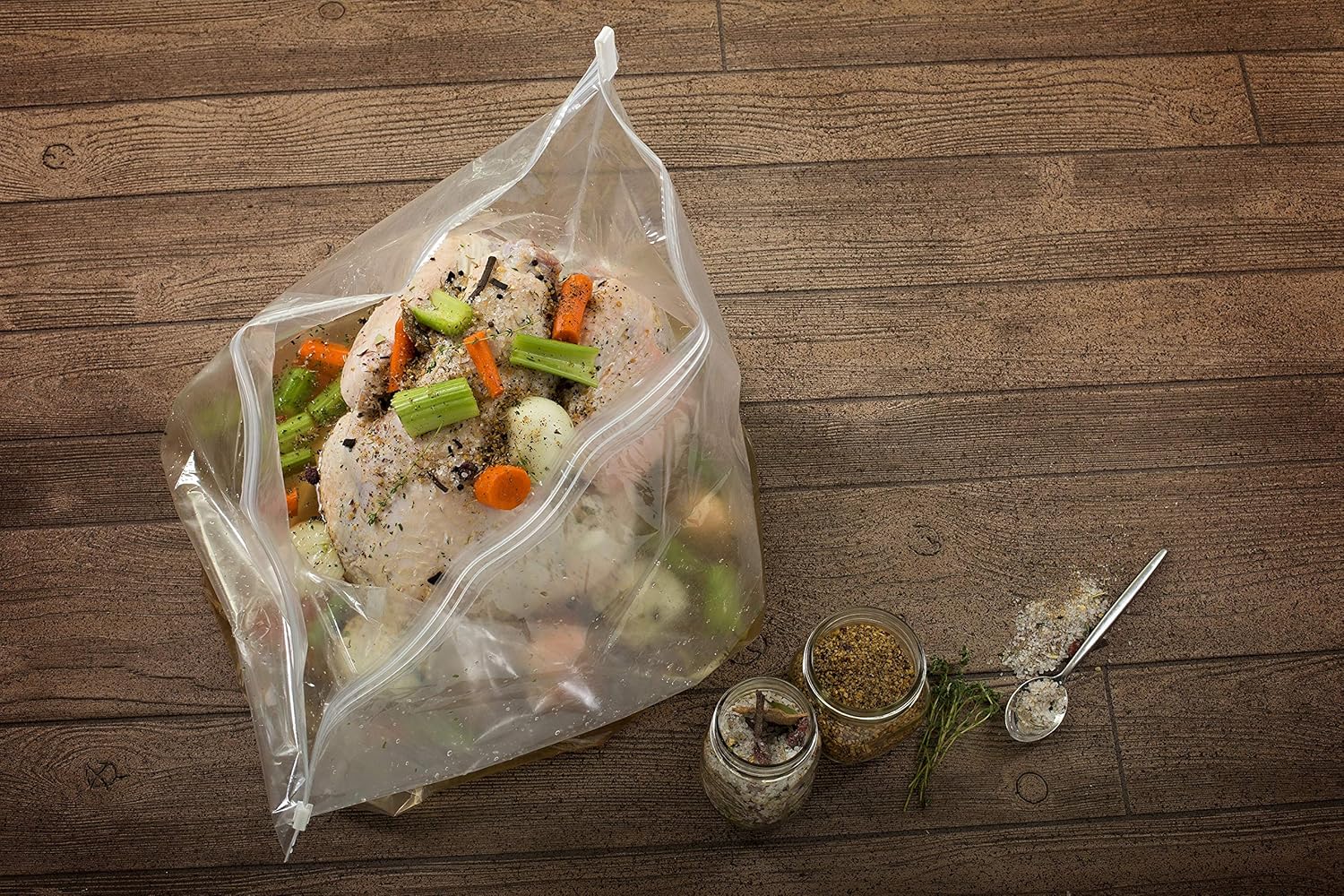 Large Turkey Brine Bags Heavy Duty for Turkey or Ham XL, 2 pack, with Cooking Twine: Kitchen & Dining