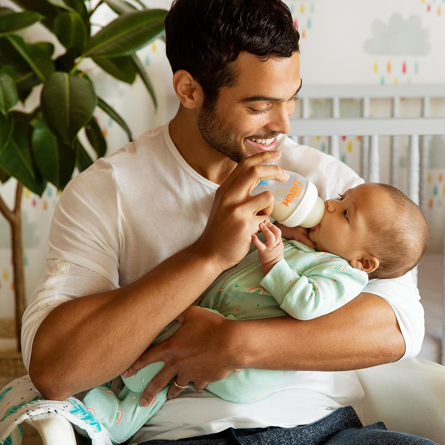 Munchkin Latch Anti-Colic Baby Bottle with Ultra Flexible Breast-like Nipple, BPA Free, 8 Ounce, 3 Pack : Baby