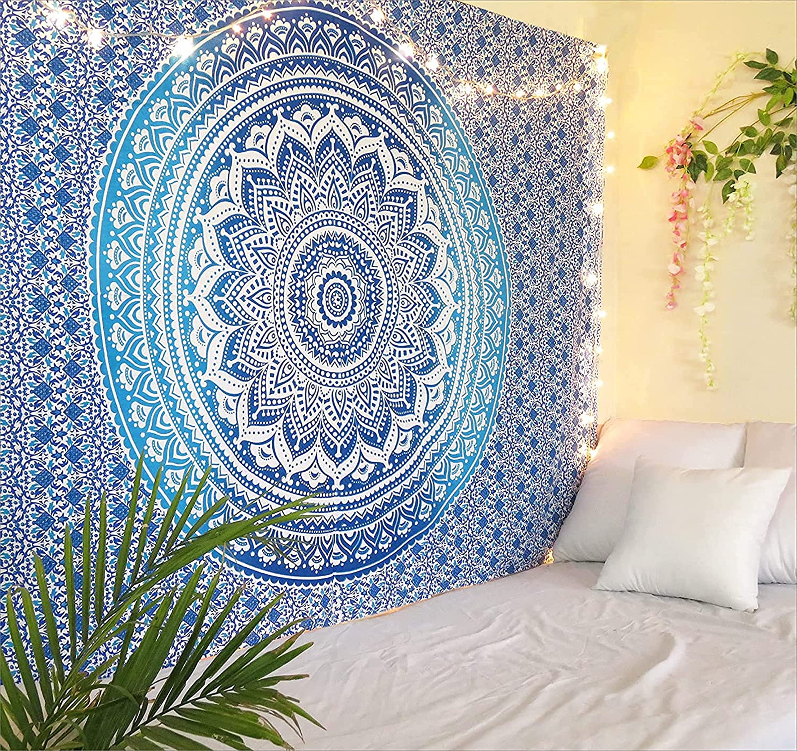 RAJRANG Blue Ombre Tapestry 137x213 cm – Cotton Wall Hanging, Boho Home Décor, Wall Art for Bedroom & Living Room, Beach Blanket Mat