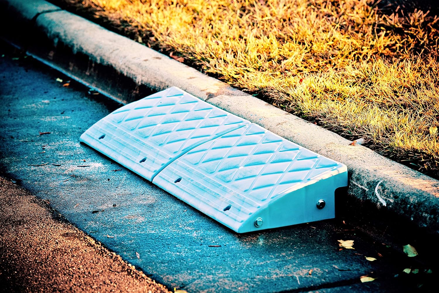 MAXSA 20031 (23" Wide) Curb Ramp for Driveways, Sidewalks, Steps, Wheelchairs, Strollers, Dollies and Vehicles, Grey: Automotive