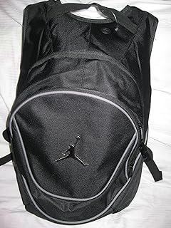 mochila negra jordan