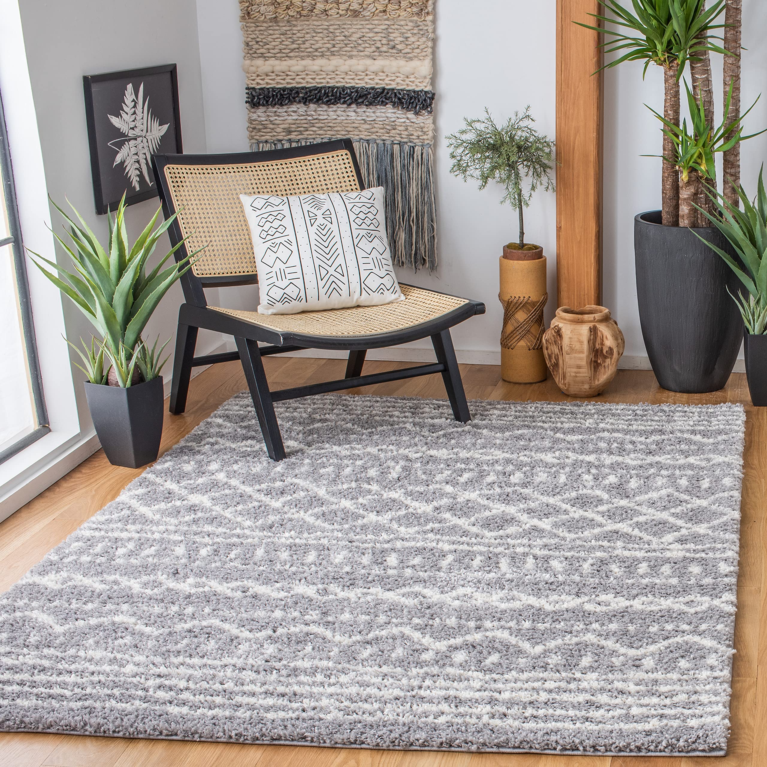 SAFAVIEH Area Rug 6×8 – Arizona Shag Collection – Grey & Ivory, Moroccan Boho Design, Non-Shedding & Easy to Clean, Ideal for Living Room, Bedroom, Dining Space (ASG741G)