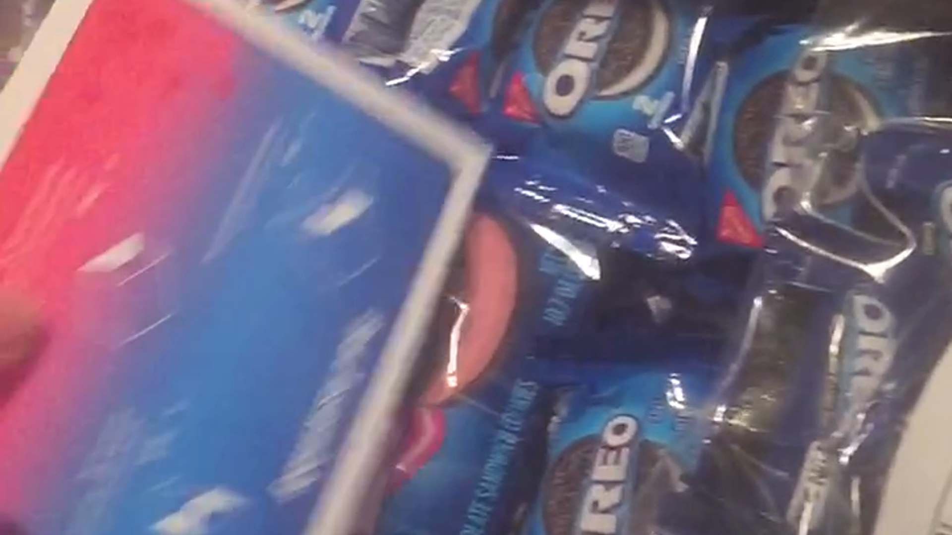 OREO Valentine’s Day Exchange Kit – 25 Count Exchange Cards including Cookie & Chocolate Treats p... on Amazon Live