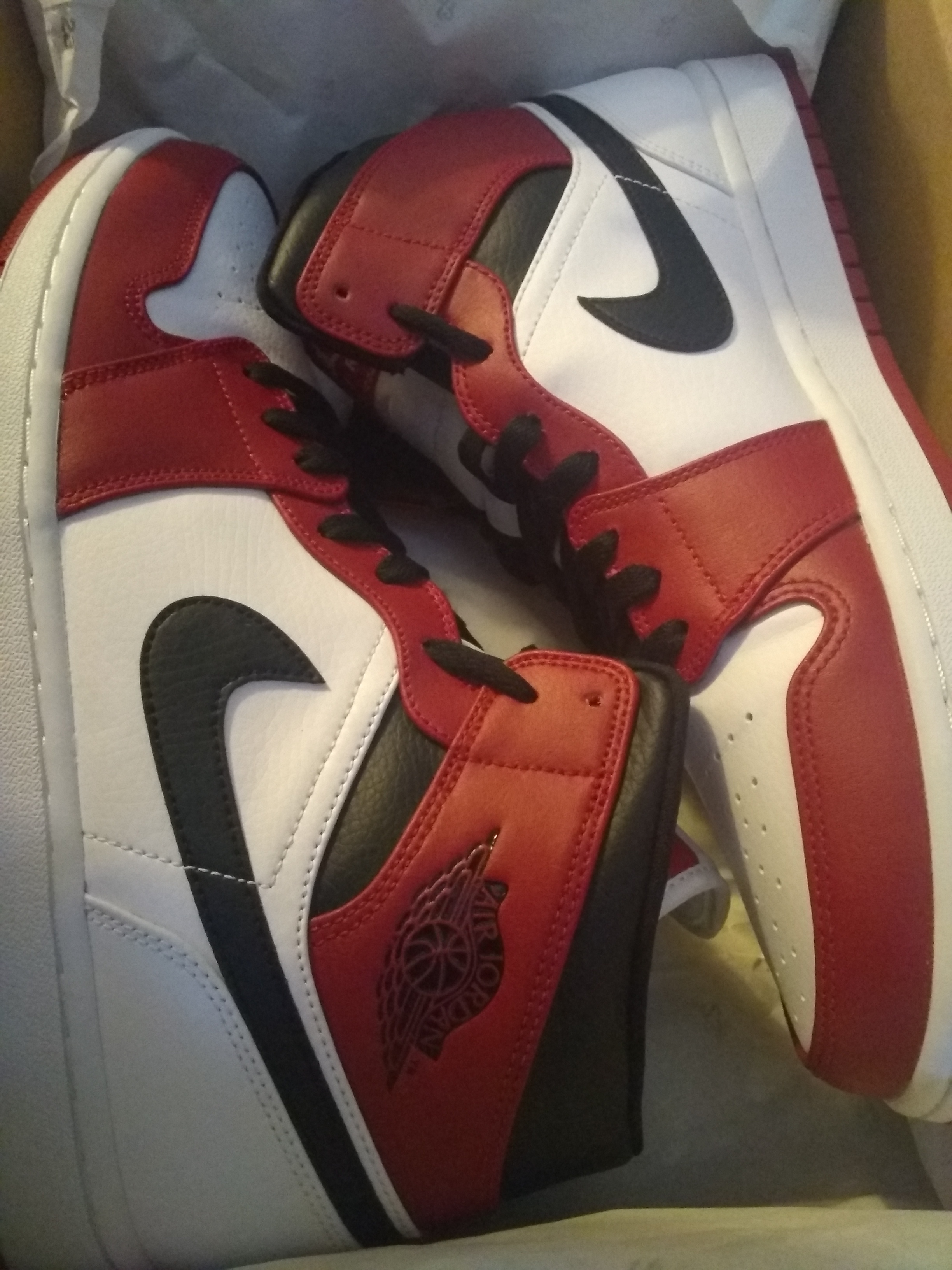  Air Jordans  1 Retro High OG  555088-101 photo review