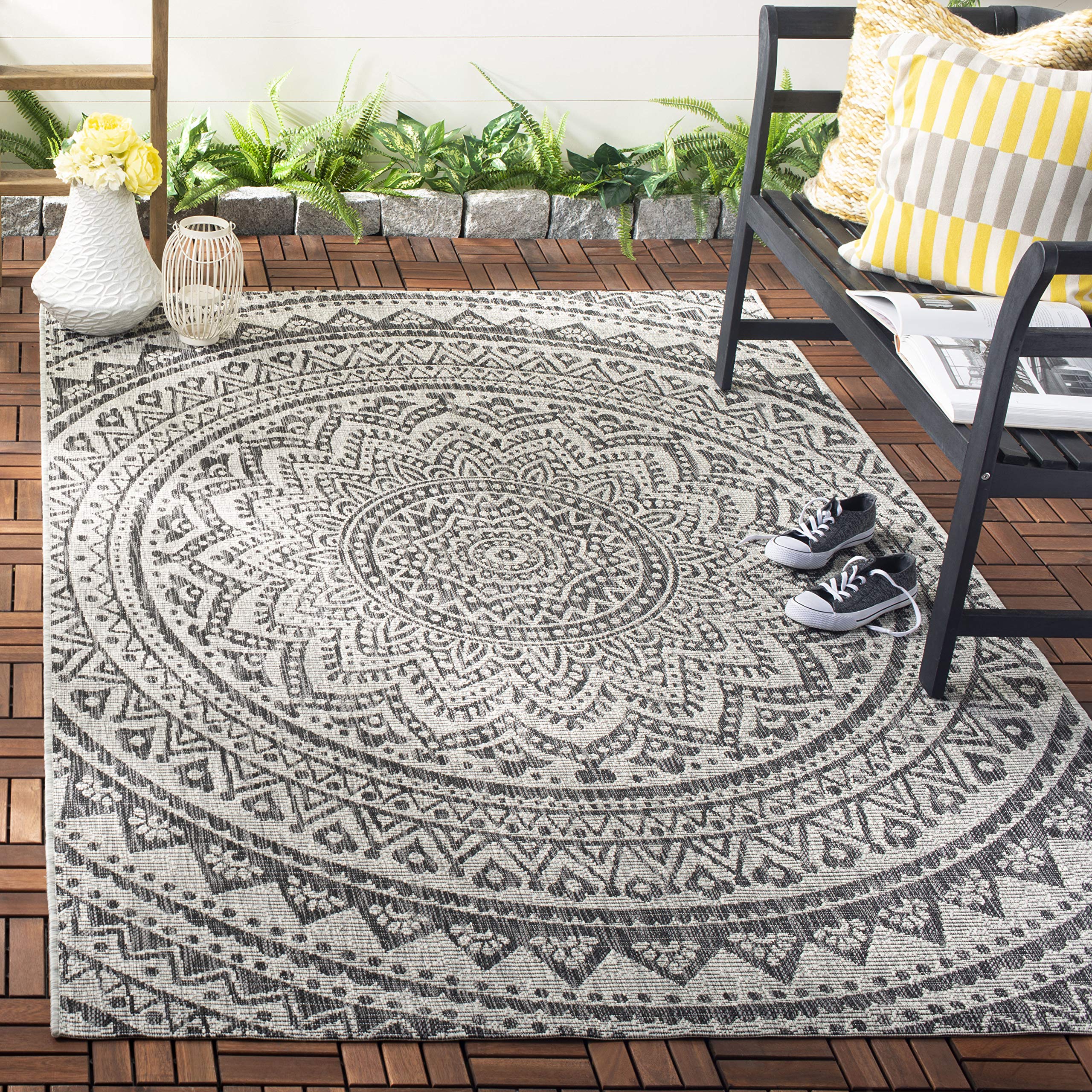 Safavieh Contemporary Indoor/Outdoor Woven Rectangle Area Rug, Courtyard Collection, CY8734, in Light Grey / Black, 122 X 170 cm for Garden, Patio or Any Outdoor Space