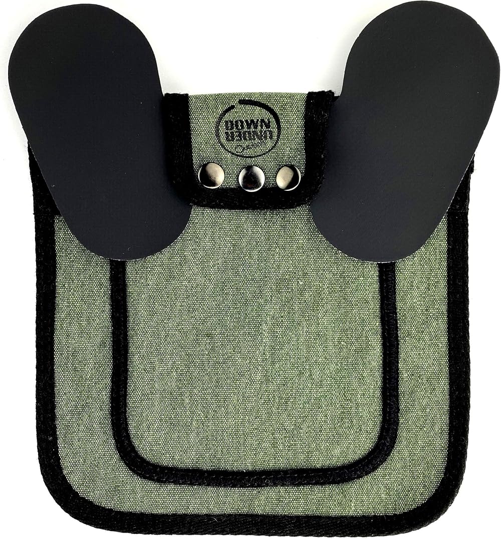 DOWN UNDER OUTDOORS Chicken Saddle Adjustable Medium Large Hens Poultry