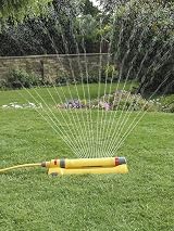 Hozelock Rectangular Oscillating Sprinkler Pro 200 m² Medium Area view 4