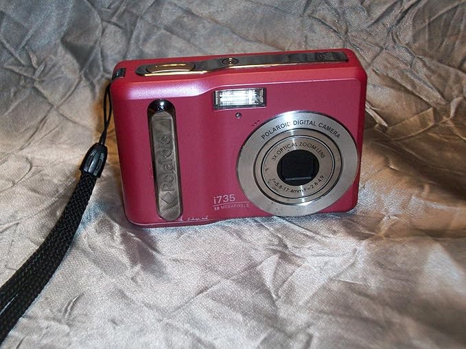 Polaroid i735 7 MP Digital Camera with 3x Optical Zoom and 2.5inch LCD Point And