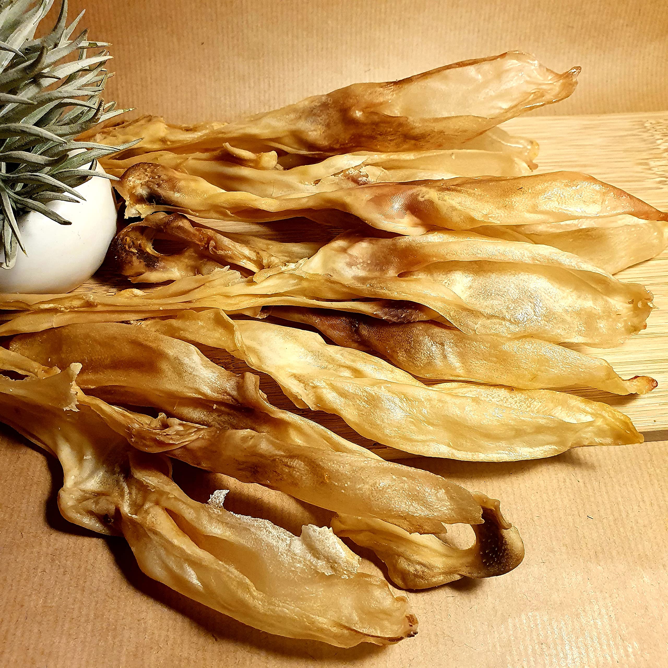 MinMont Pets - Rabbit Ears (Without Fur) 100% Rabbit Natural Dog Chew, Raw Feeding, Low Odour, Low Fat, Hypoallergenic (80g)