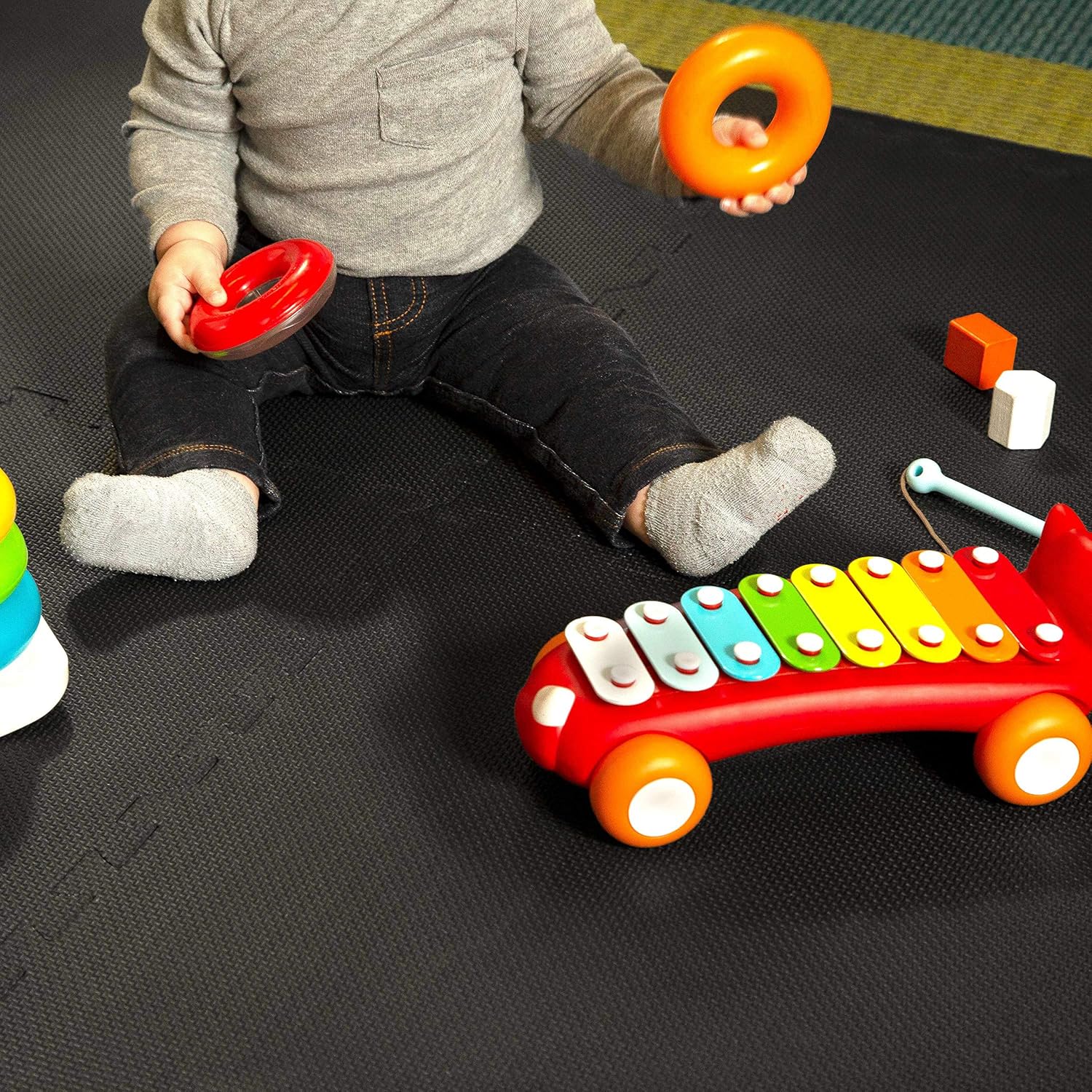 IncStores Exercise Tiles 2ft x 2ft Portable Interlocking Foam Tile Mats : Sports & Outdoors