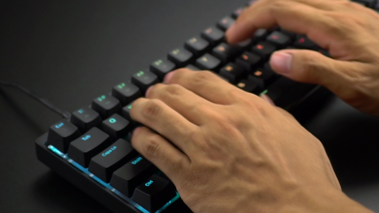 Durgod-Hades-68-RGB-Mechanical-Gaming-Keyboard-65-Layout-Cherry-Profile-NKRO-USB-Type-C-Aluminium-Chassis-Gateron-Brown-Black-PBT