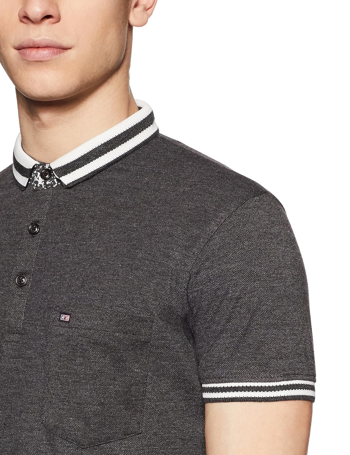 qube men's solid regular fit t-shirt