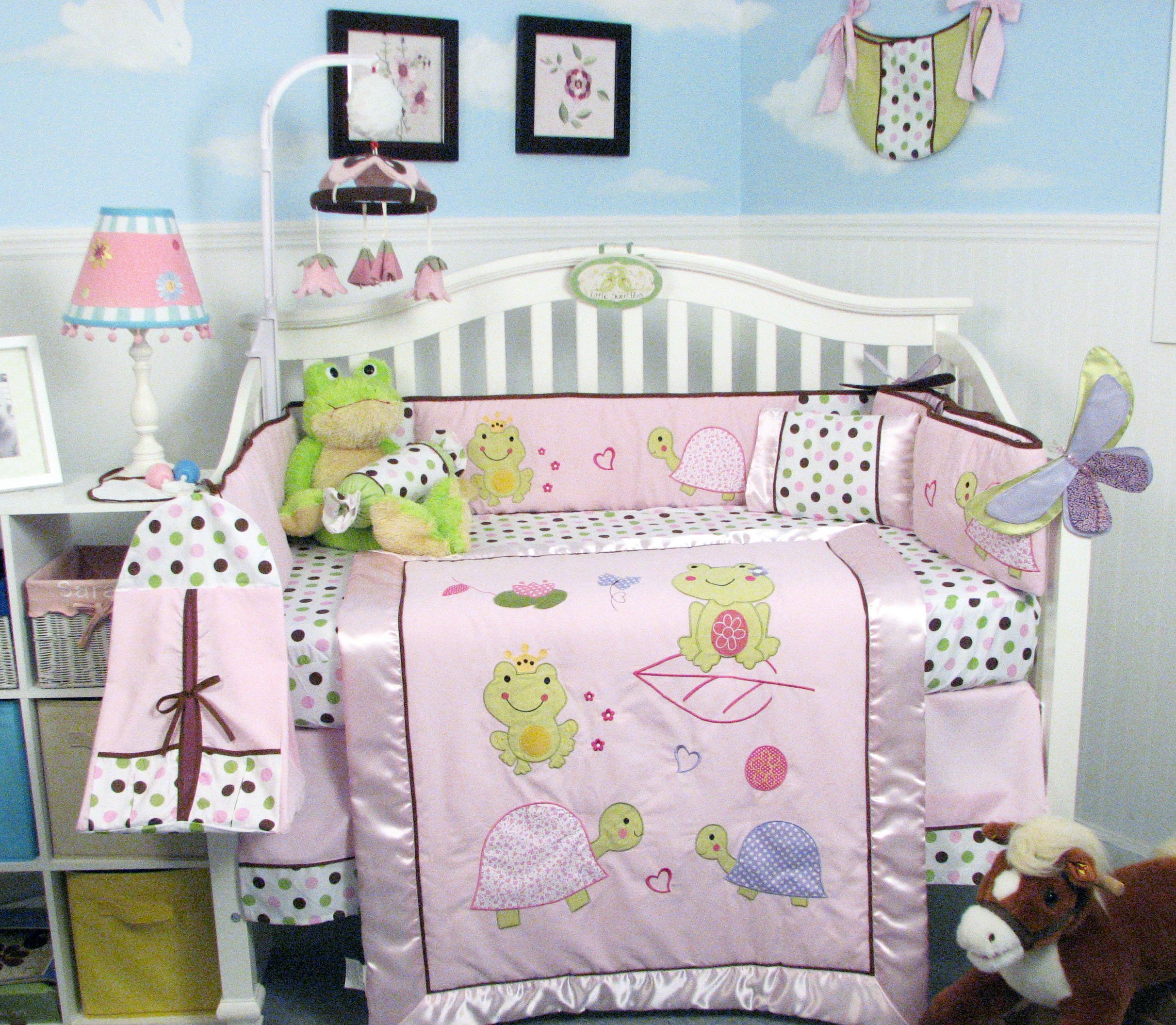 frog nursery bedding