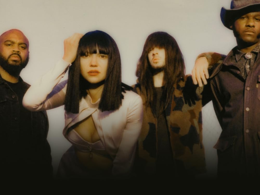 Khruangbin bei Amazon Music