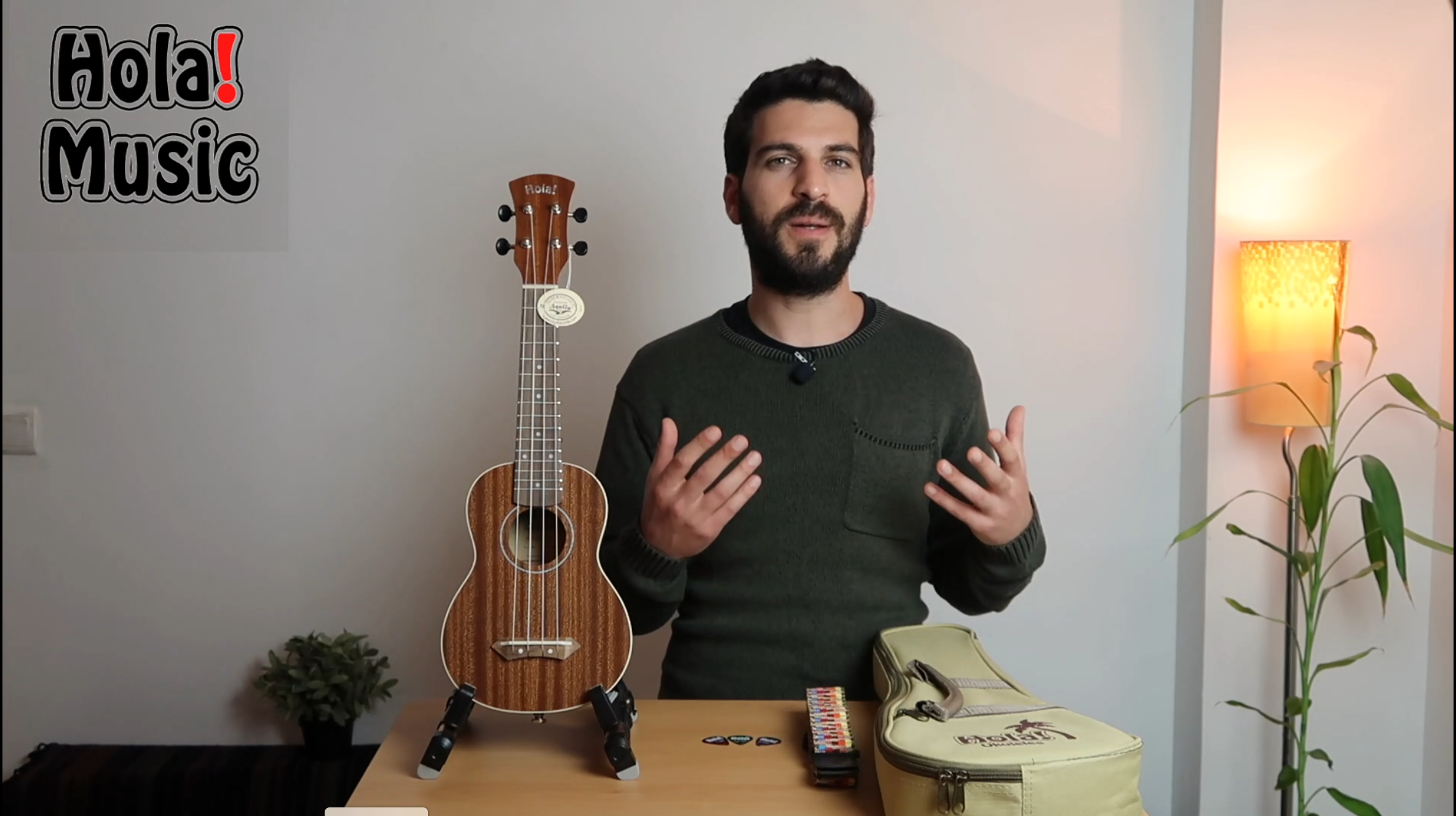 Amazon.com: Hola! Music HM-121BU+ Deluxe Mahogany Soprano Ukulele