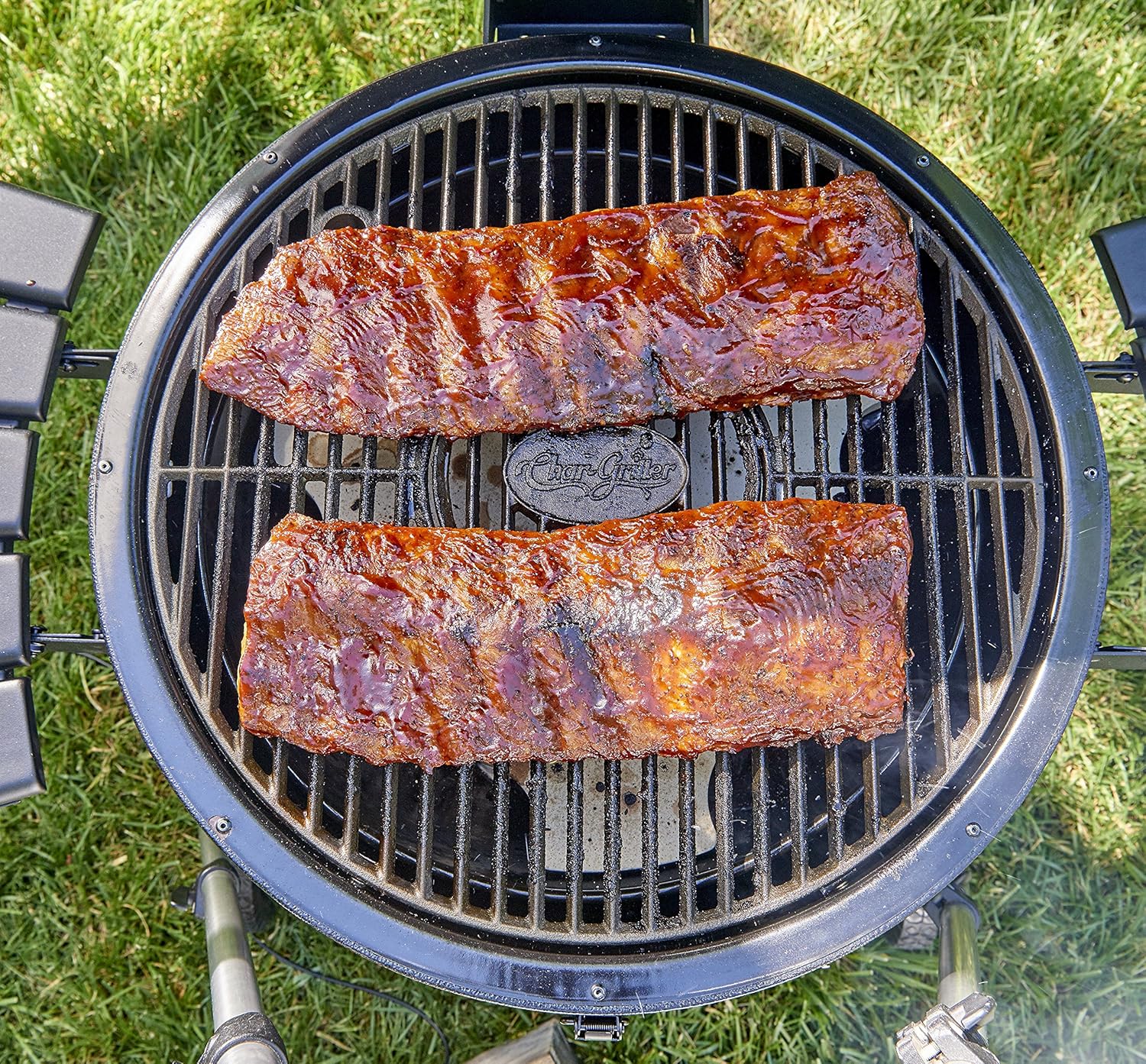 Char-Griller 6201 AKORN Smokin Ceramic Smoking Stone, Ivory : Combination Grill Brushes And Scrapers : Garden & Outdoor