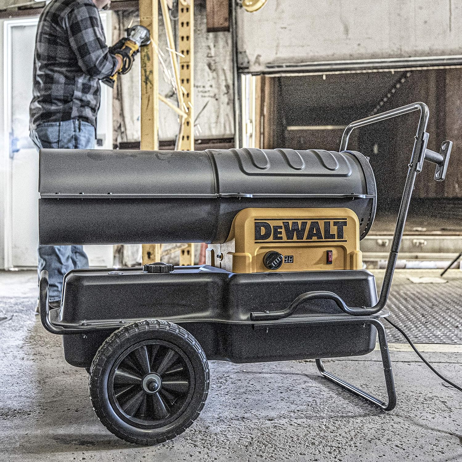 DeWalt DXKH125E Forced Air Diesel Heater, 37 W BigaMart