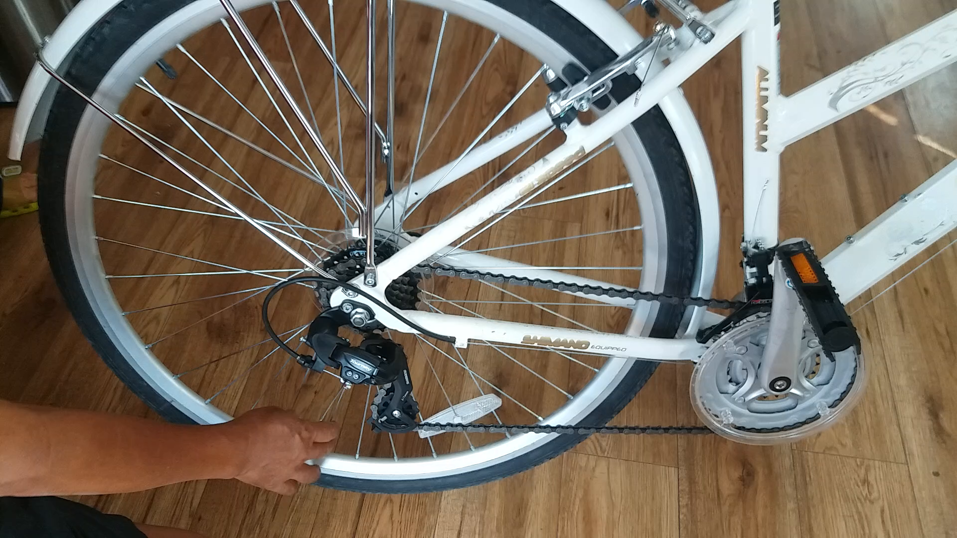 women's 21 speed hybrid bike