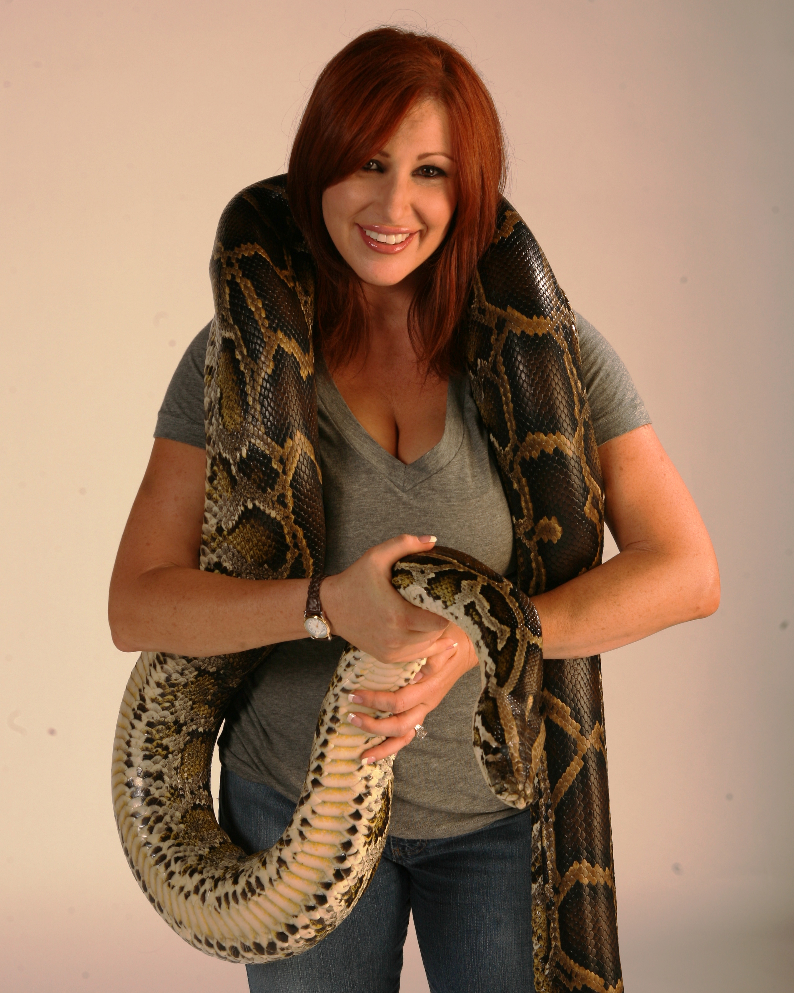 Tiffany bei Amazon Music