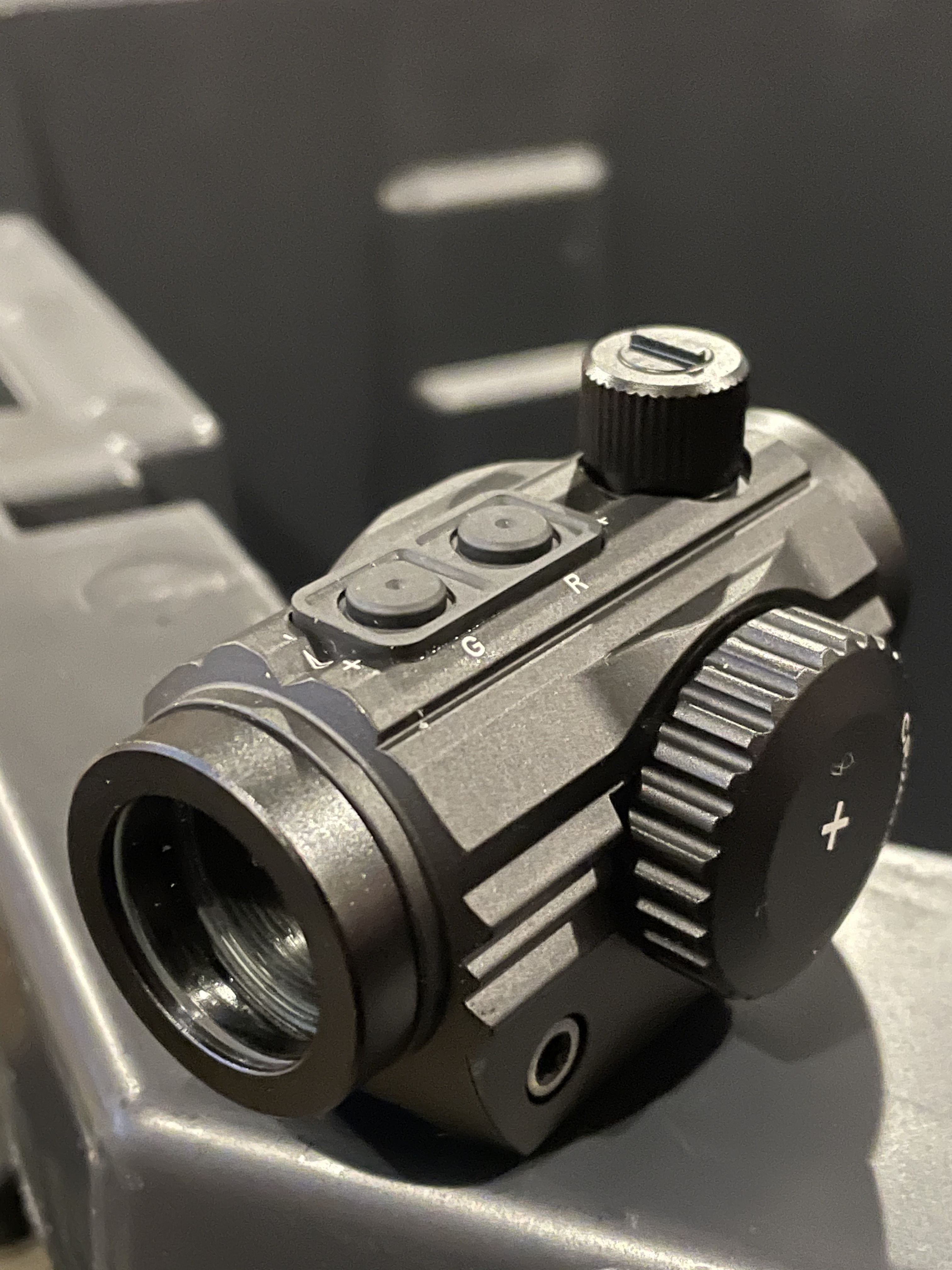 Feyachi Riser Feyachi RDS-36 Red & Green Dot Sight - Micro Reflex with Riser – feyachi