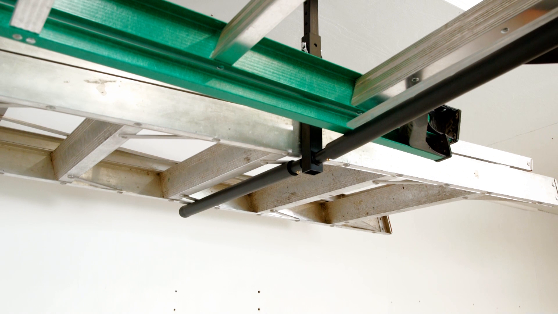 Aluminium dubbele trap, 2x8 treden - anti-slip R13 Korund