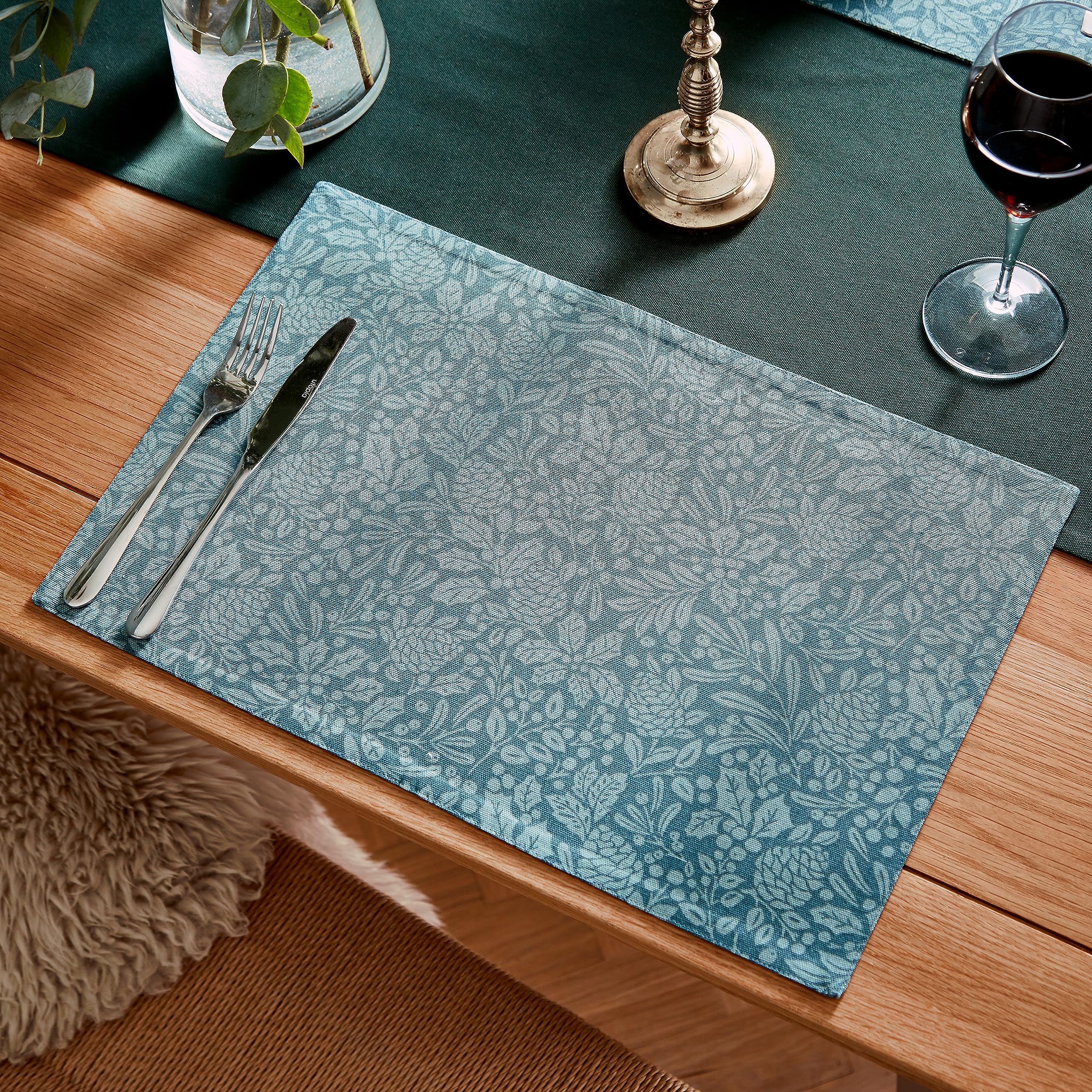 Catherine Lansfield Dining Majestic Stag Pure Cotton 30x46 cm Placemat Pair Green