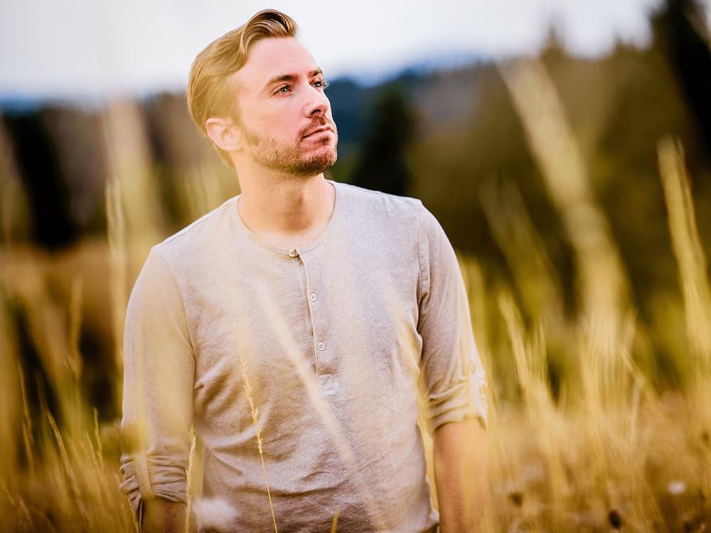 Peter Hollens on Amazon Music