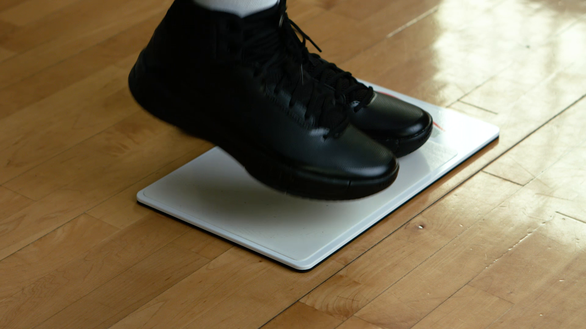 White Scotch Brite Pads Basketball Shoe Sticky Mat Gel Traction