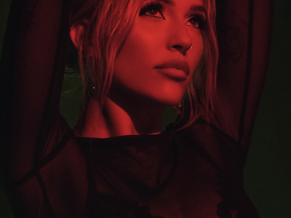 Lennon Stella bei Amazon Music