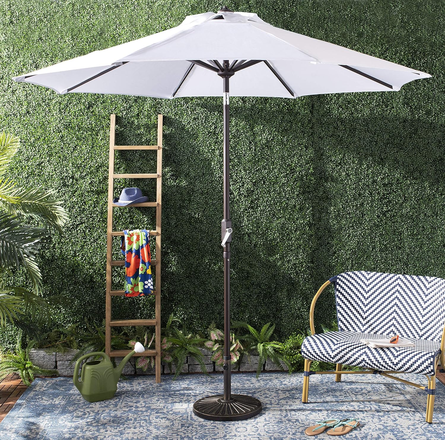 Amazon Com Safavieh Pat8001f Outdoor Collection Ortega White Uv Resistant 9 Ft Auto Tilt Crank Umbrella Garden Outdoor