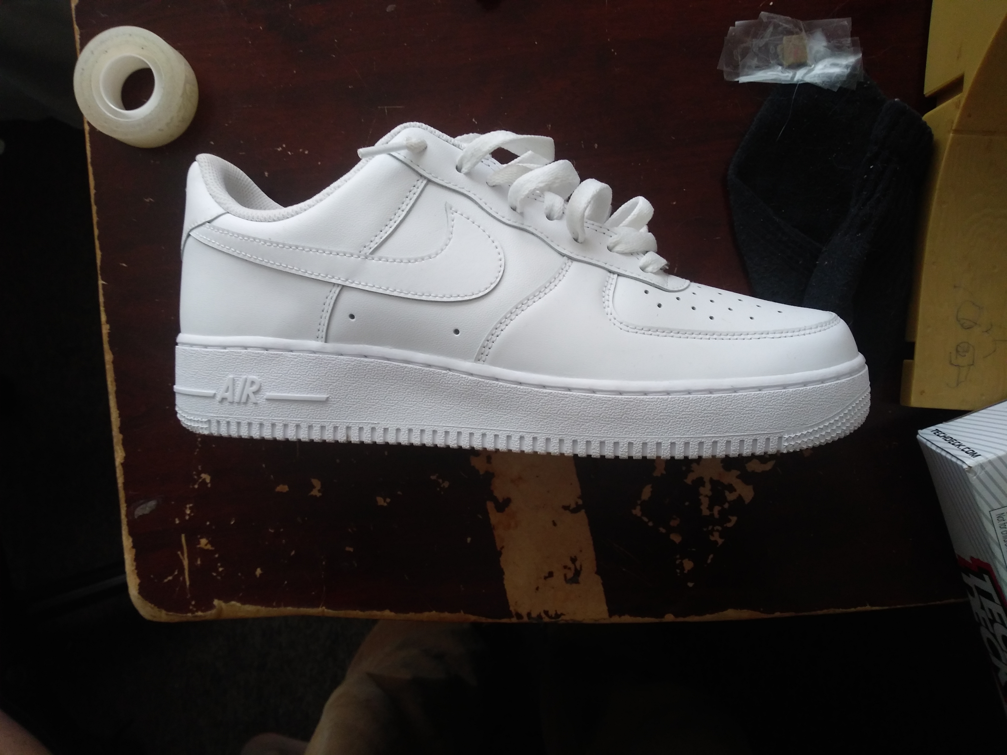  Air Jordans  1 Low  ' Triple White ' 553558-112 photo review