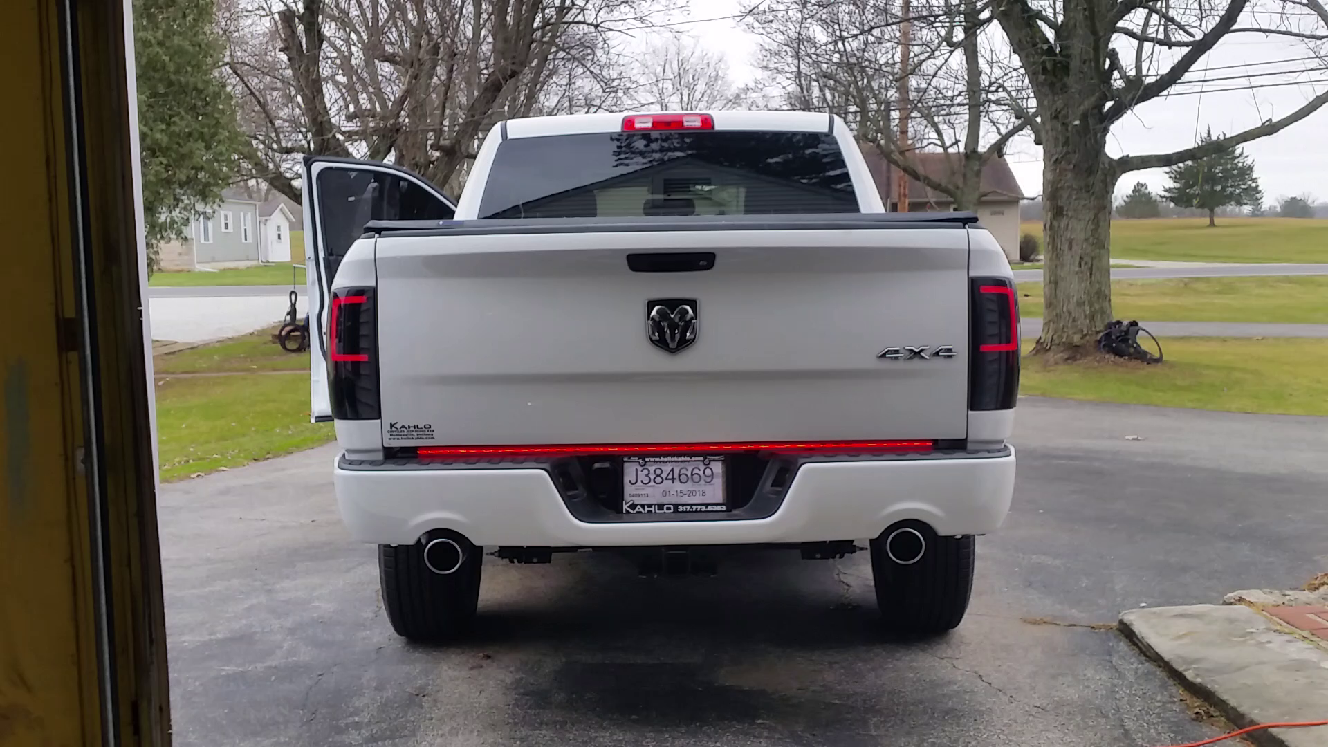 Amazon.com: 48" Redline TRIPLE LED Tailgate Light Bar w/ Sequential