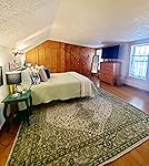 Review Image by Smalleredplace