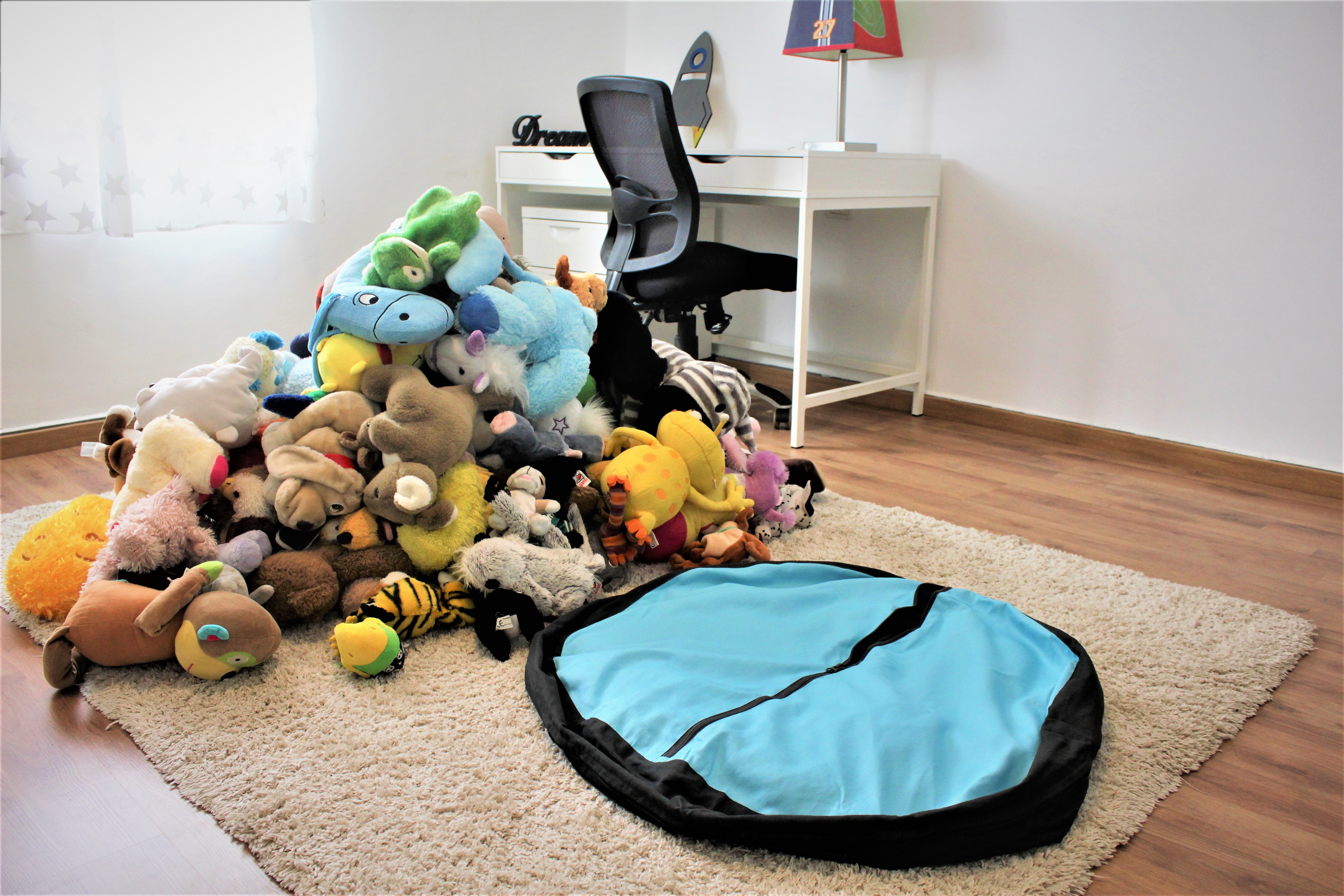 6 Stuffed+Storage+Ottoman+Organizer+Pillows