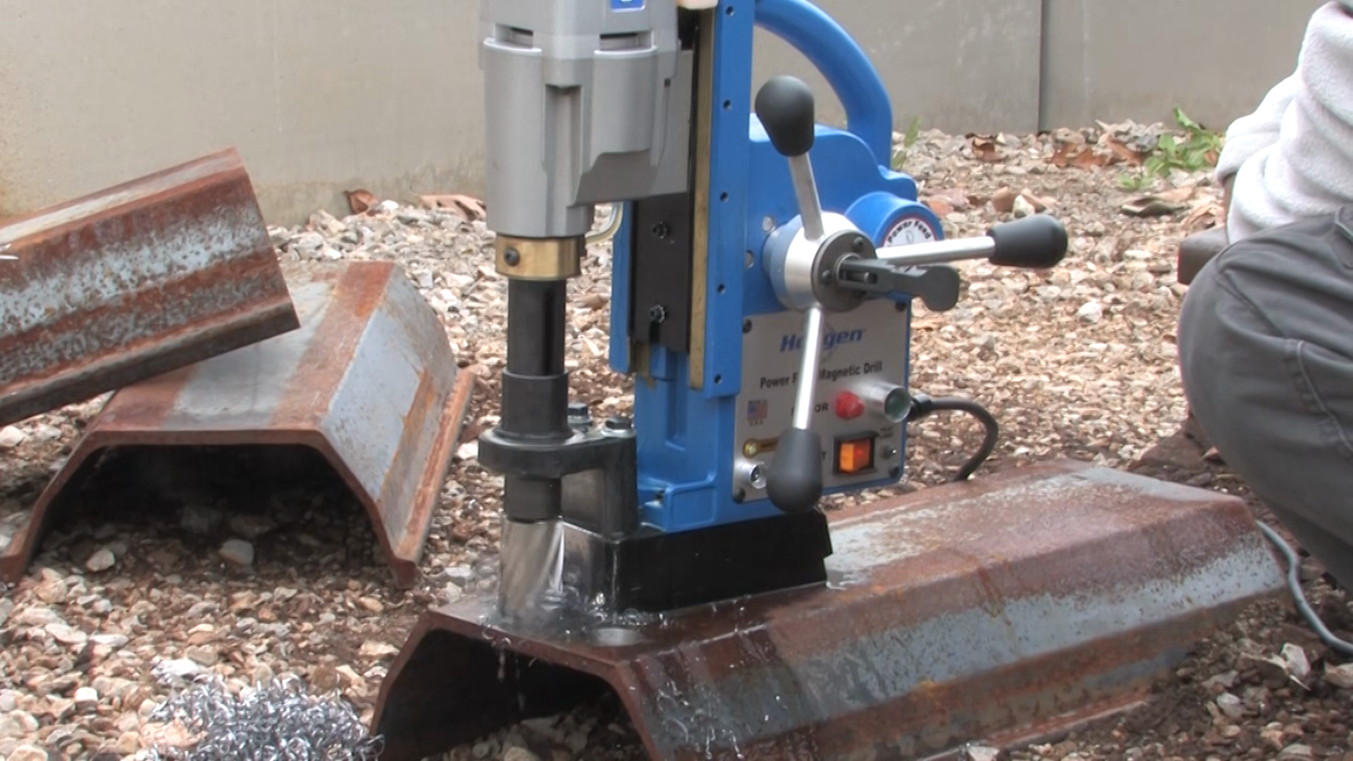 Hougen HMD927 Automatic Feed Magnetic Drill - 2 Speed 250 and 450