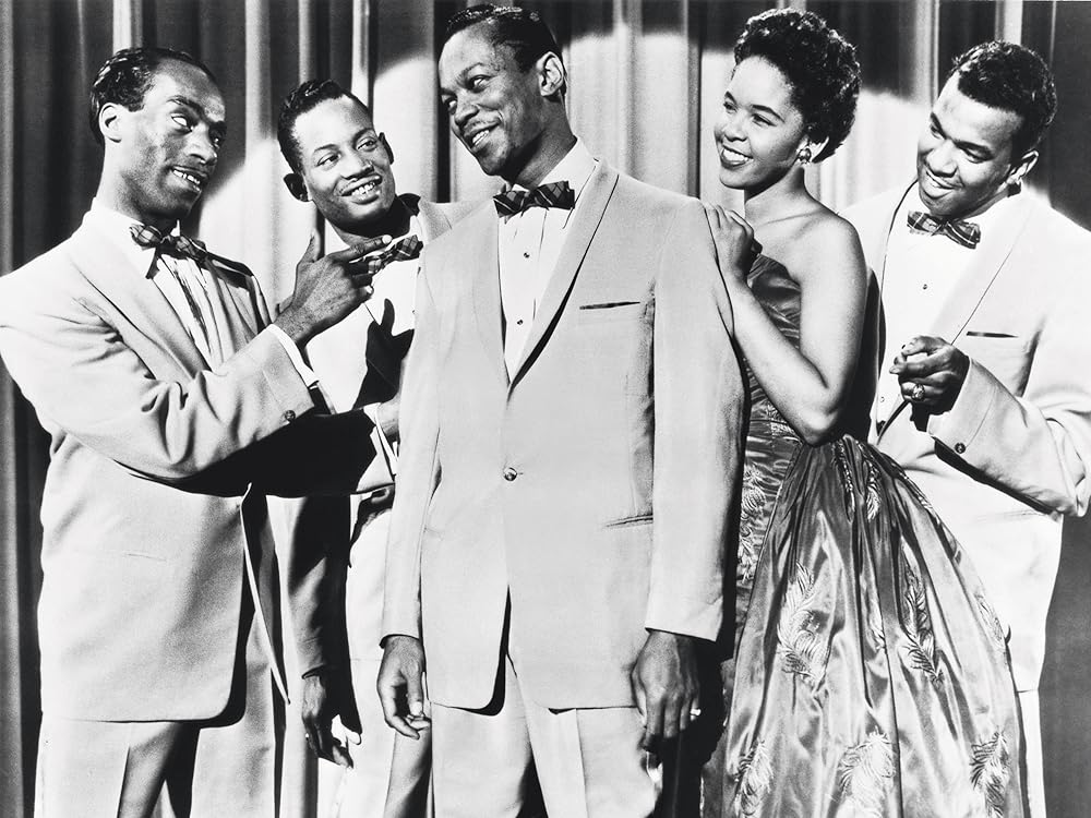 The Platters à écouter ou acheter sur Amazon Music dès maintenant The Platters à écouter ou acheter sur Amazon Music dès maintenant