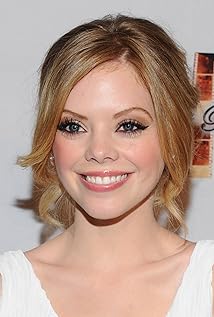 Dreama Walker Picture