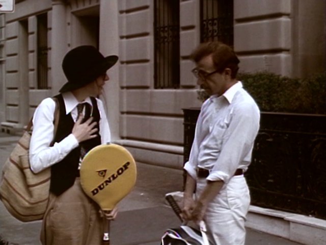 Annie Hall Trailer Español