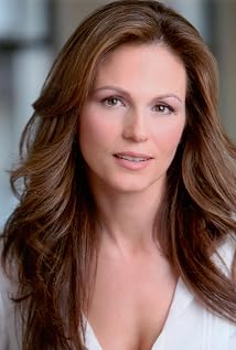 Noelle Beck Picture
