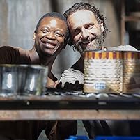 Lawrence Gilliard Jr. and Andrew Lincoln in The Walking Dead (2010)
