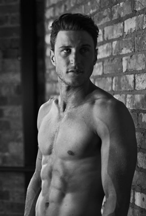 Pictures & Photos of Aaron Jakubenko - IMDb